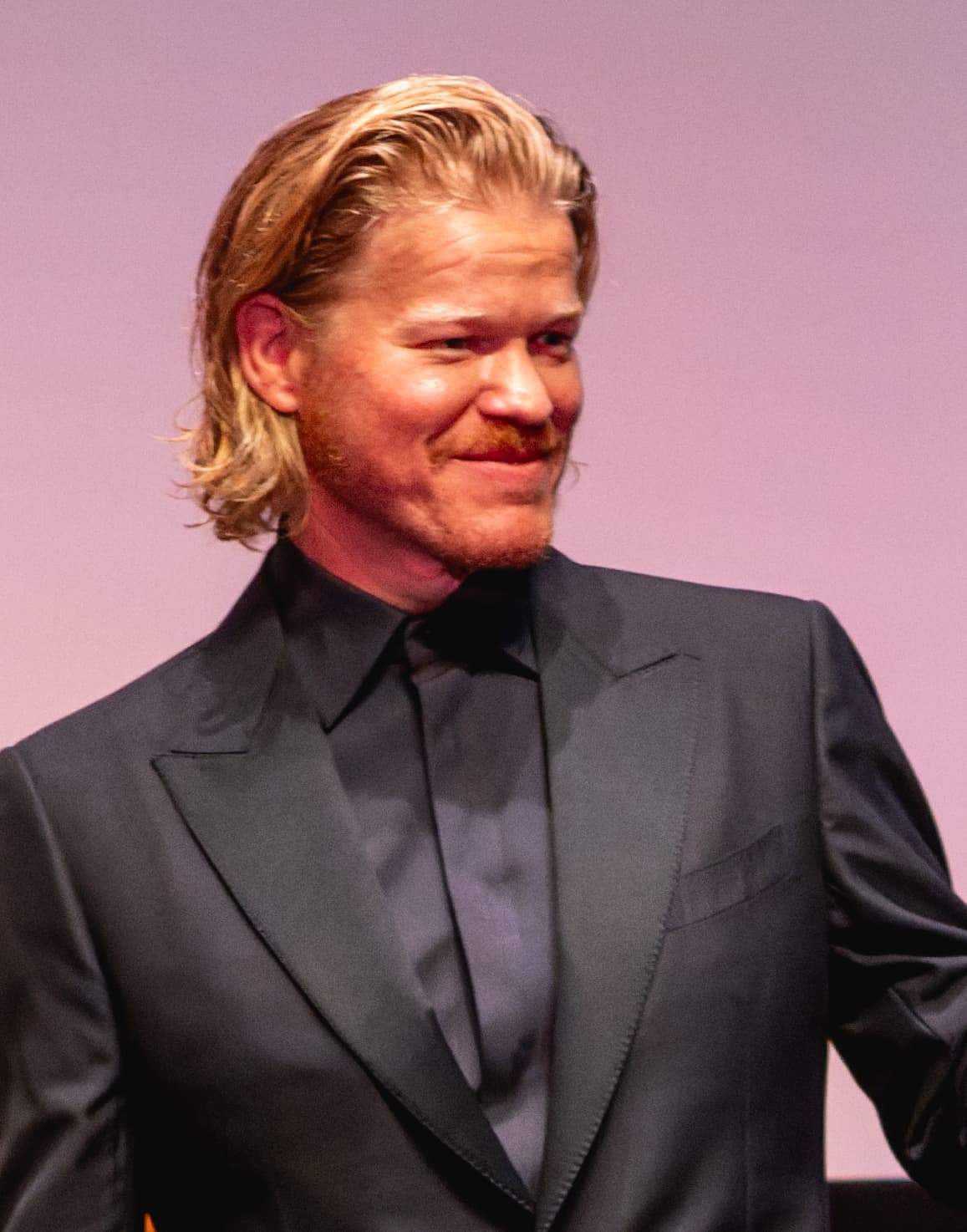 Jesse Plemons photo for Jesse Plemons on His Weight Loss: Intermittent Fasting, Not Ozempic Jesse Plemons public figure photo for Jesse Plemons on His Weight Loss: Intermittent Fasting, Not Ozempic